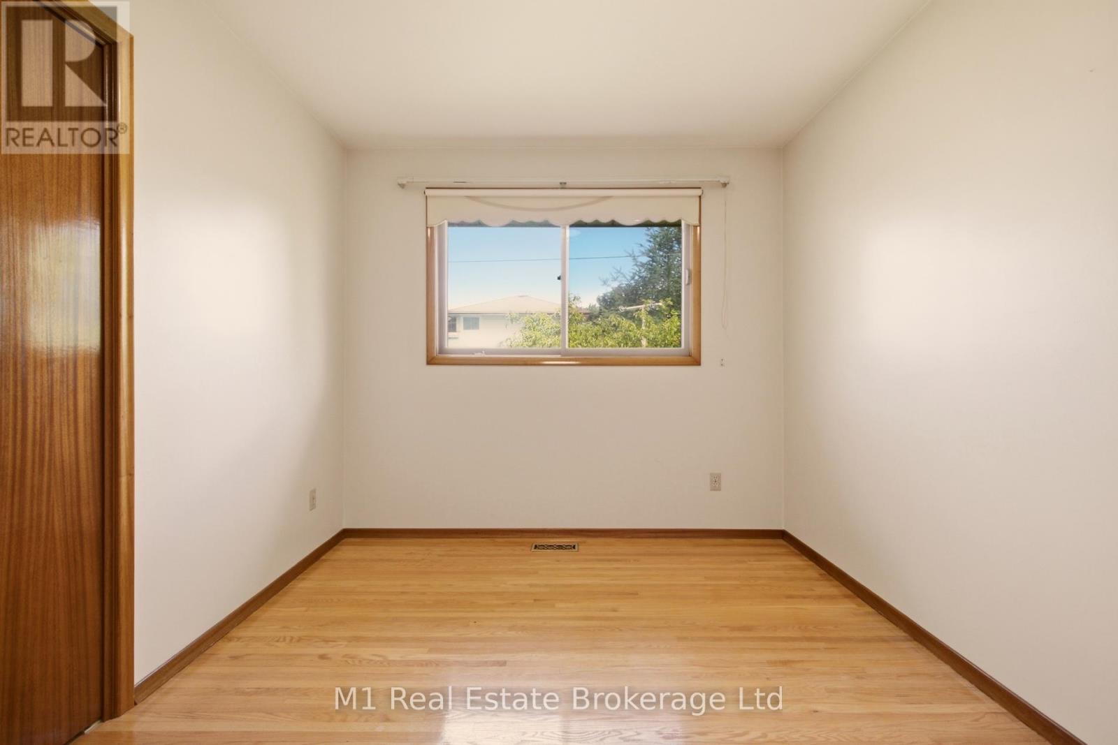 27 Palermo Crescent, Guelph (Grange Road), Ontario  N1E 2J8 - Photo 22 - X13703738