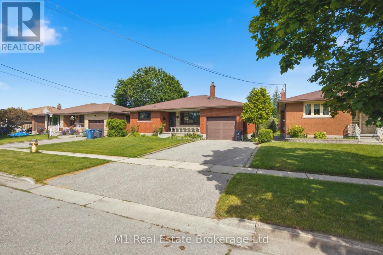 27 Palermo Crescent, Guelph (Grange Road), Ontario  N1E 2J8 - Photo 3 - X13703738