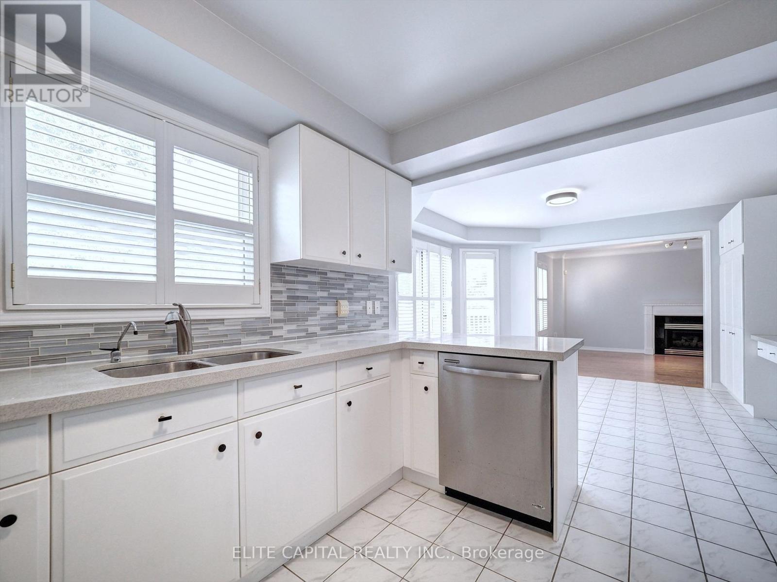 95 Paddock Lane, Markham (Markville), Ontario  L3P 7S2 - Photo 7 - N13703712