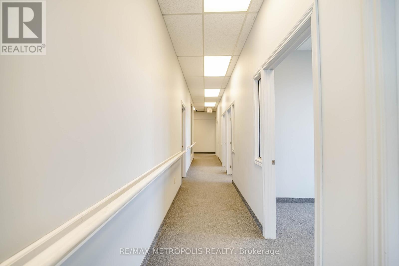 1 - 21 Essa Road, Barrie, Ontario  L4N 3K4 - Photo 17 - S13703758