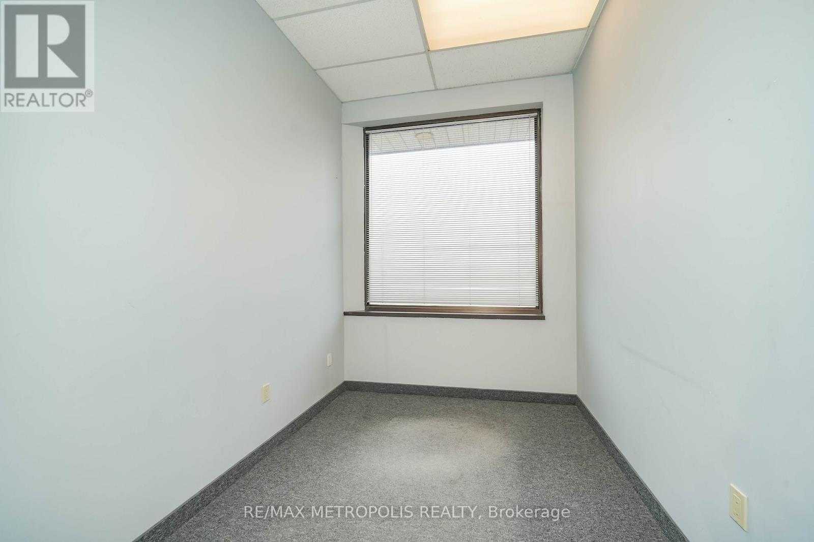 1 - 21 Essa Road, Barrie, Ontario  L4N 3K4 - Photo 22 - S13703758