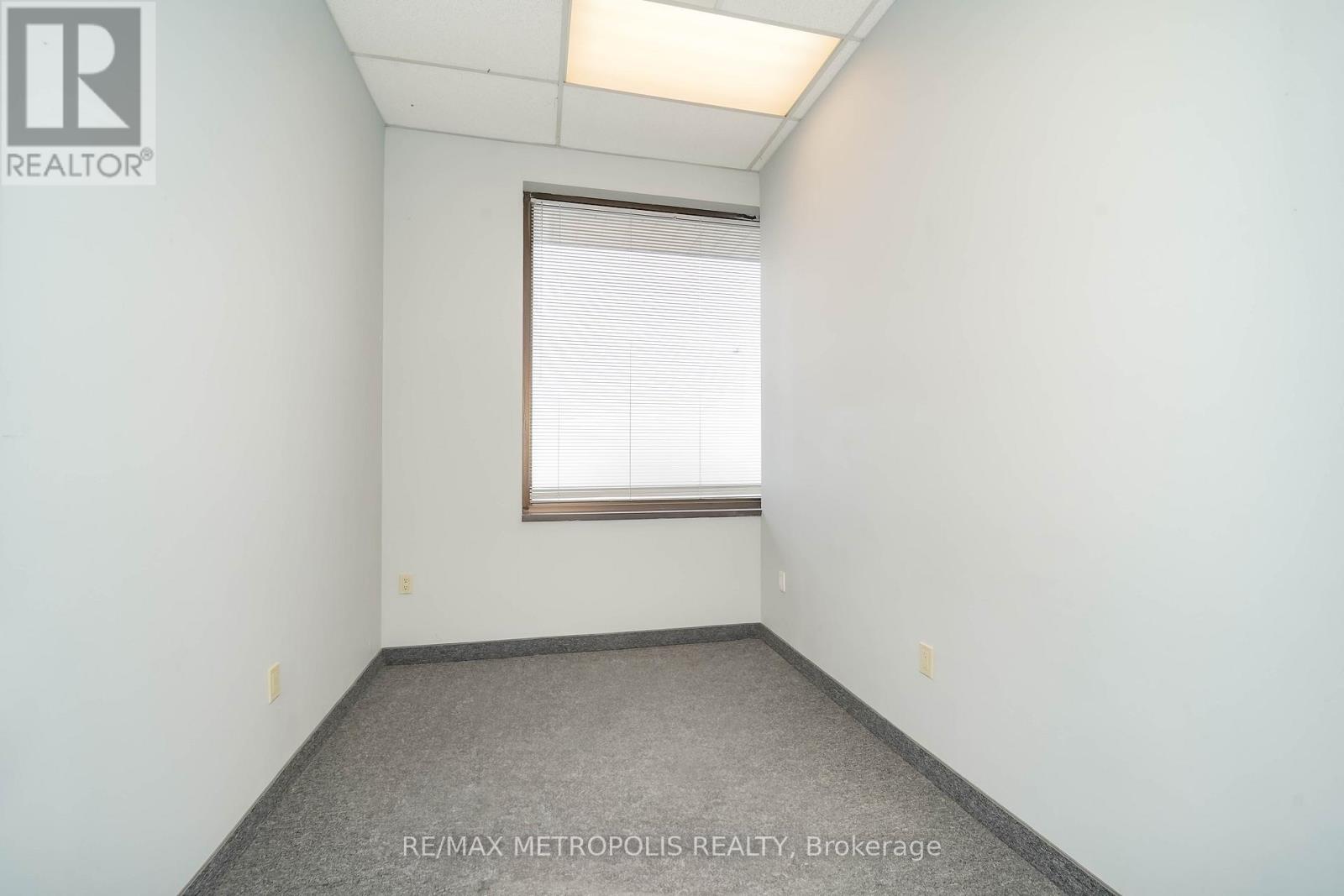 1 - 21 Essa Road, Barrie, Ontario  L4N 3K4 - Photo 23 - S13703758