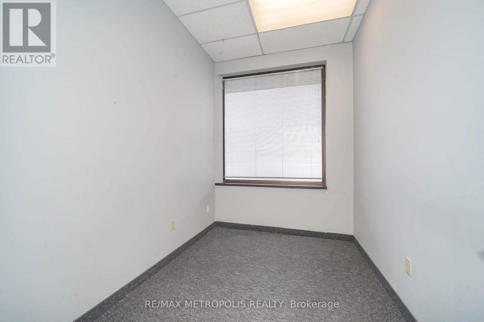 1 - 21 Essa Road, Barrie, Ontario  L4N 3K4 - Photo 24 - S13703758