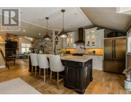 40 POLISH AVENUE, Penetanguishene, Ontario