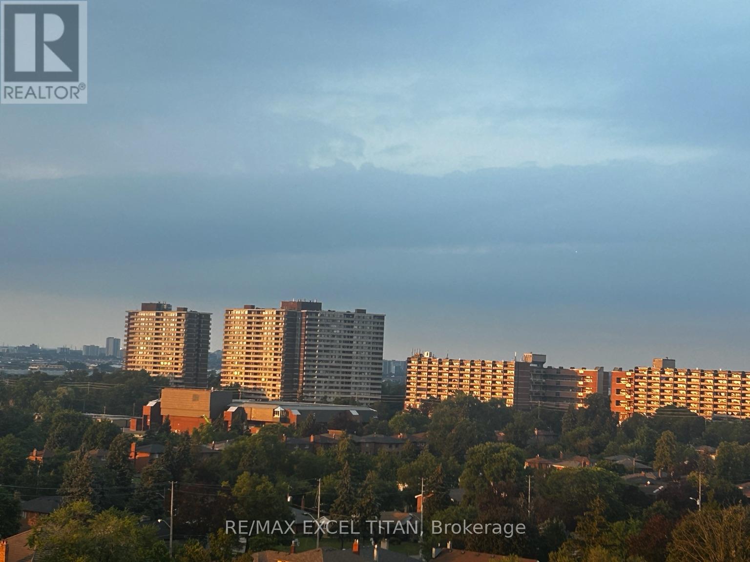 1204 - 340 Dixon Road, Toronto, Ontario  M9R 1T1 - Photo 6 - W13702958