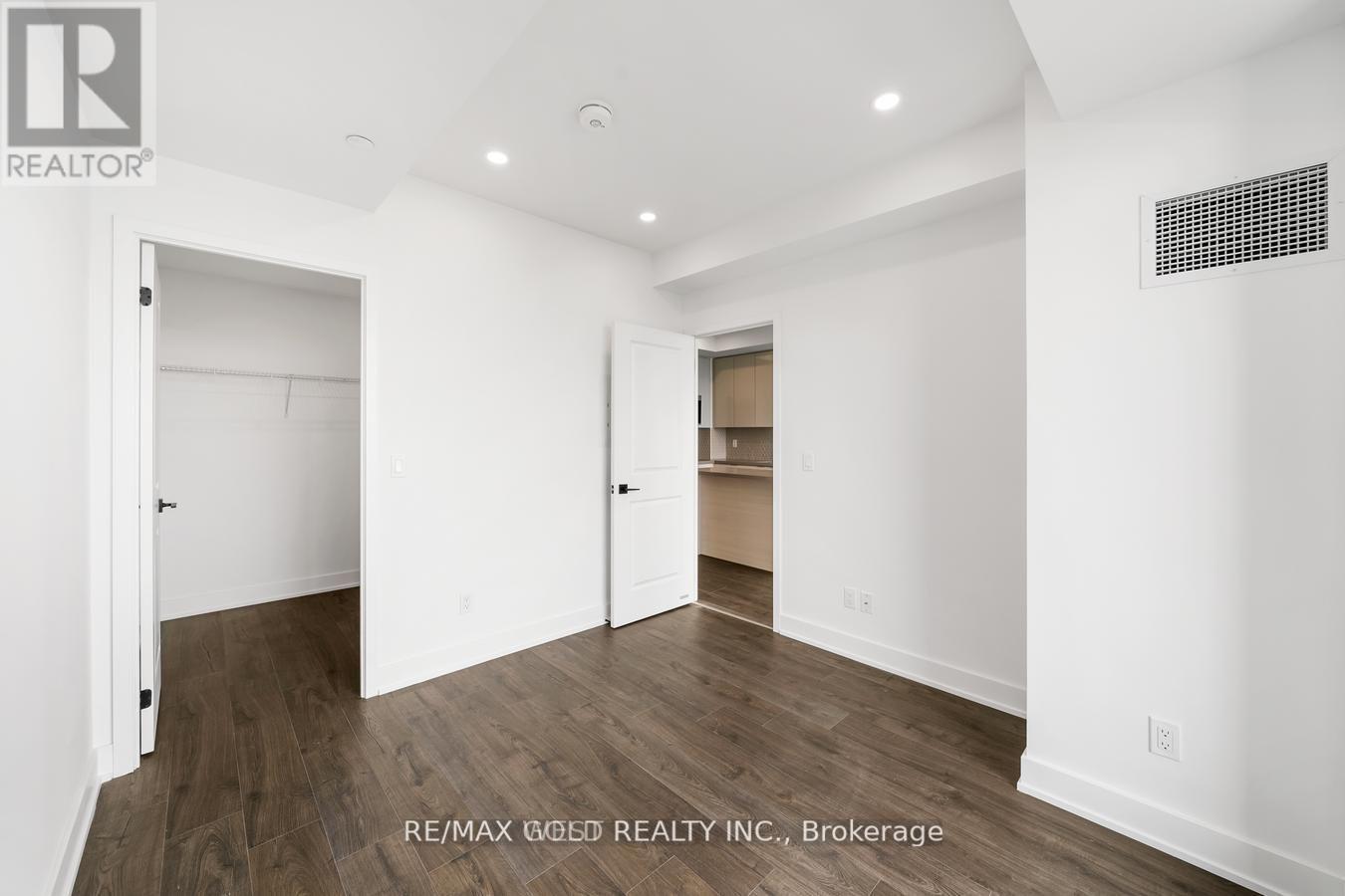 716 - 2489 Taunton Road, Oakville, Ontario  L6H 3R9 - Photo 13 - W13703692