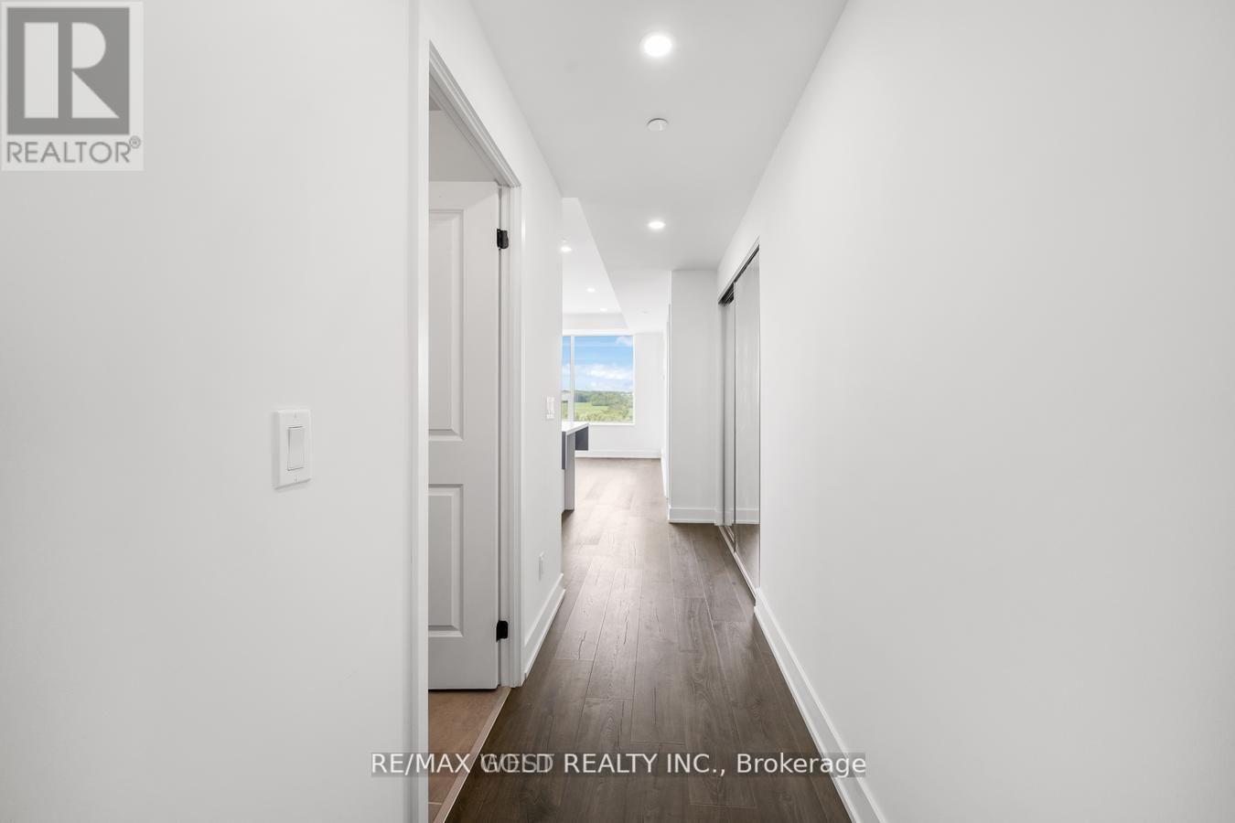716 - 2489 Taunton Road, Oakville, Ontario  L6H 3R9 - Photo 4 - W13703692