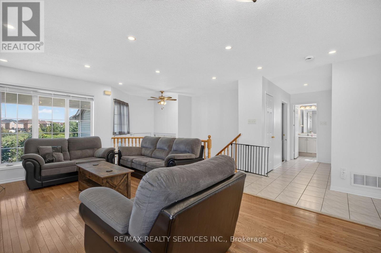 62 Fletchers Creek Boulevard, Brampton, Ontario  L6X 4T1 - Photo 11 - W13703700