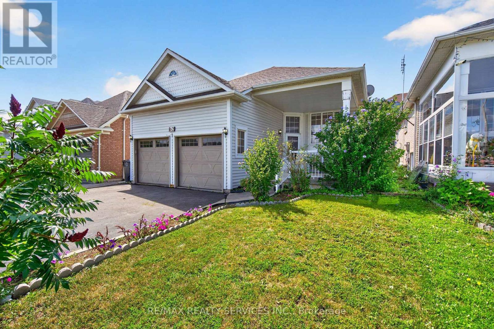 62 Fletchers Creek Boulevard, Brampton, Ontario  L6X 4T1 - Photo 4 - W13703700
