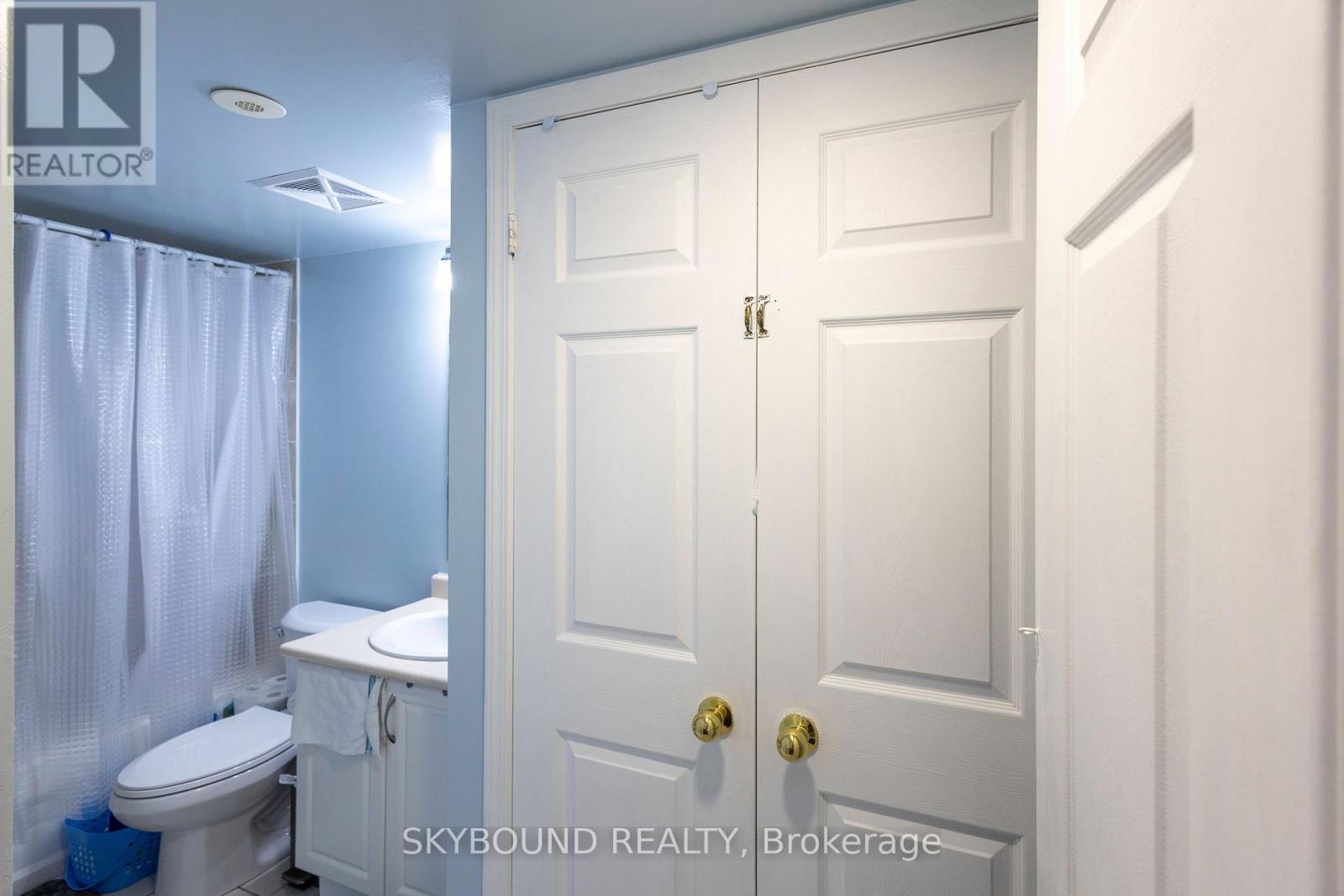 2033 - 3043 Finch Avenue W, Toronto, Ontario  M9M 0A4 - Photo 14 - W13703702