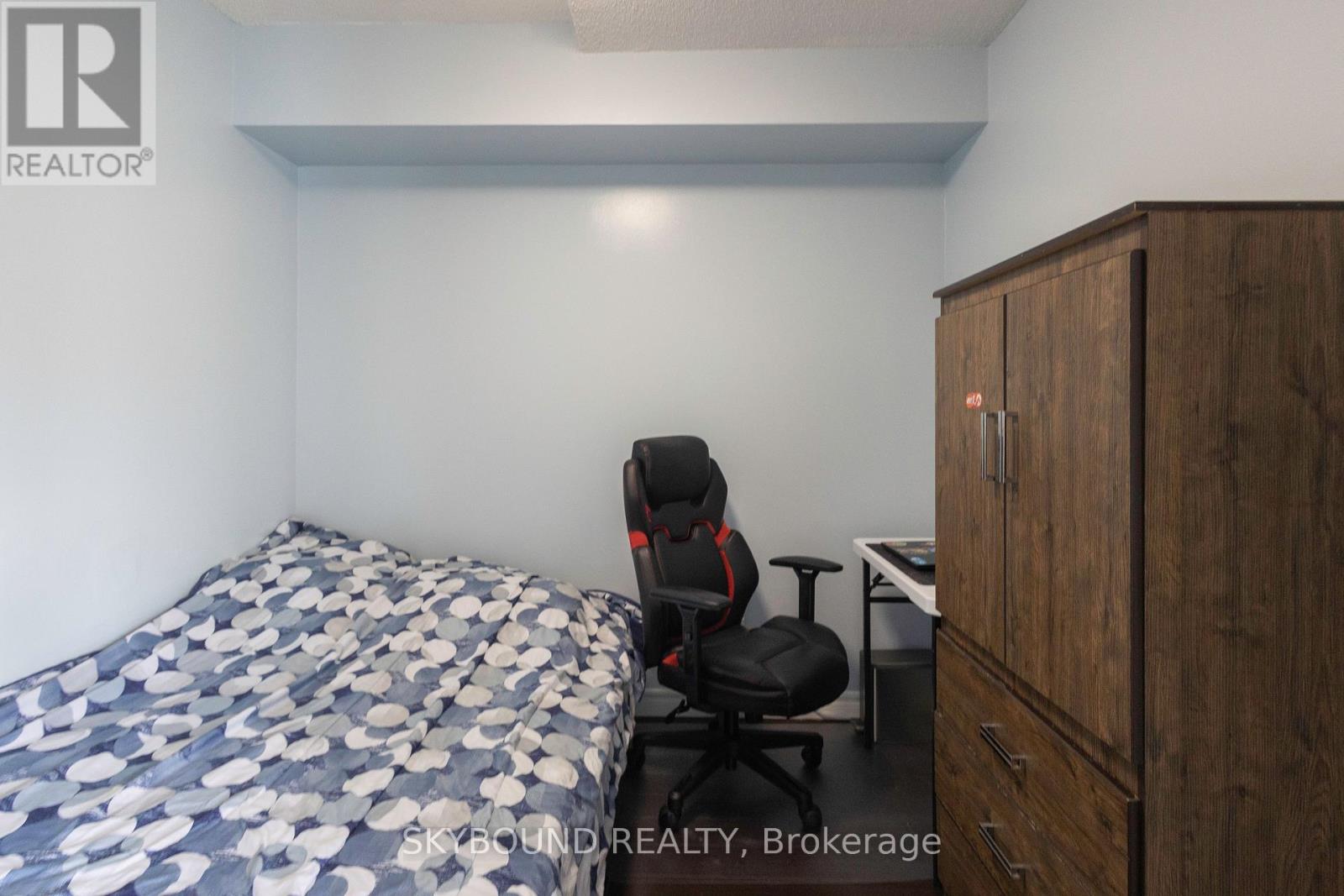 2033 - 3043 Finch Avenue W, Toronto, Ontario  M9M 0A4 - Photo 9 - W13703702