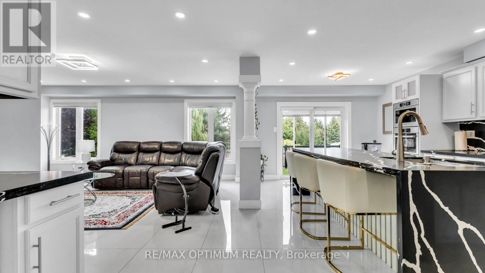 82 Penbridge Circle, Brampton, Ontario  L7A 2R1 - Photo 9 - W13703736