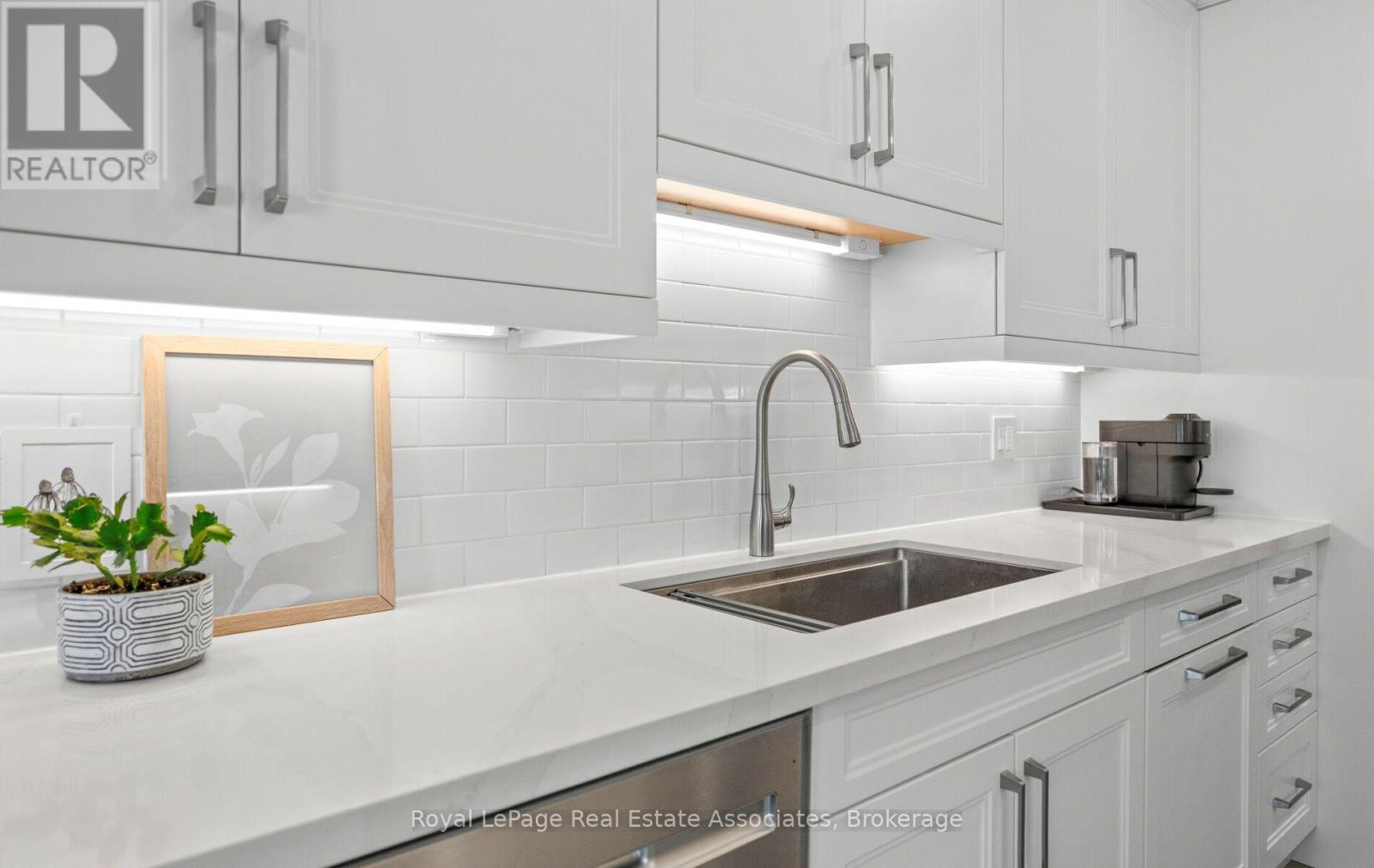 19 - 1485 Torrington Drive, Mississauga, Ontario  L5V 1Y3 - Photo 10 - W13703740