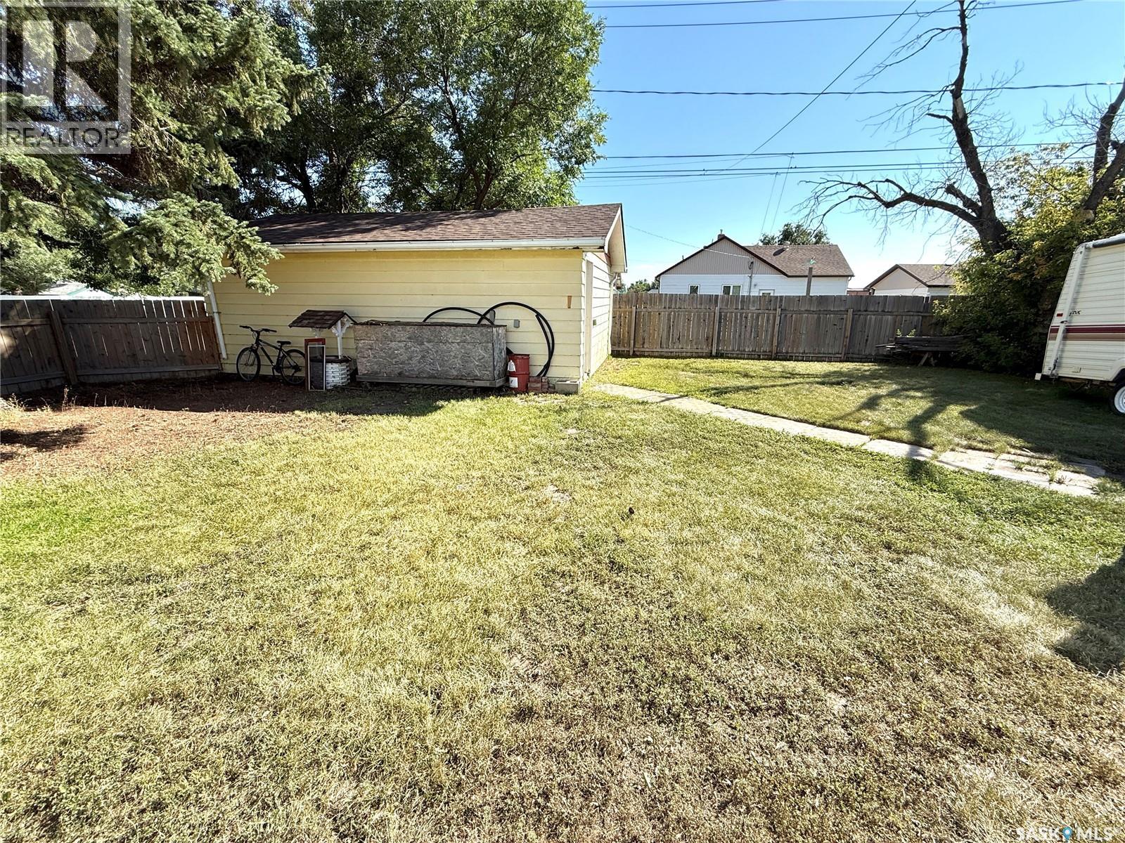 301 26th Street W, Battleford, Saskatchewan  S0M 0E0 - Photo 6 - SK046381