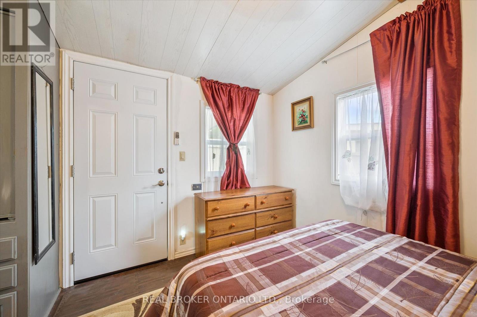 445 Pine Pass, Centre Wellington, Ontario  N1M 2W5 - Photo 12 - X13629164