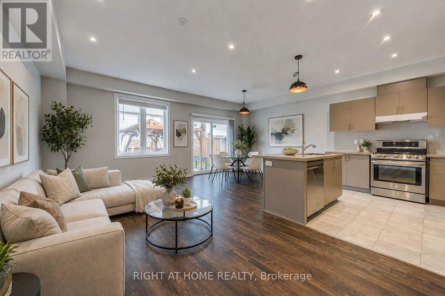 105 SONOMA LANE, Hamilton, Ontario