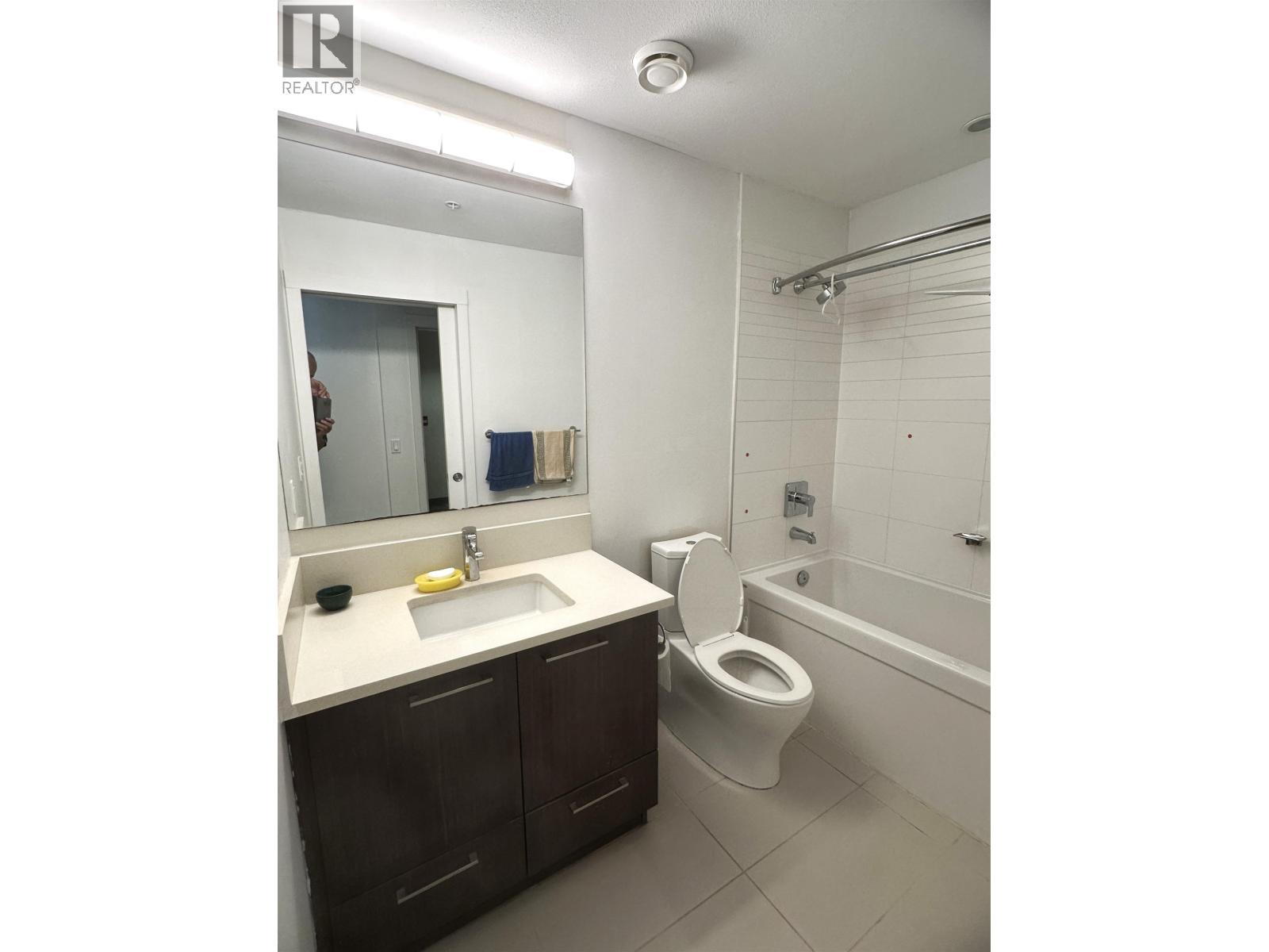 Listing Picture 24 of 26 : 513 5983 GRAY AVENUE, Vancouver / 溫哥華 - 魯藝地產 Yvonne Lu Group - MLS Medallion Club Member