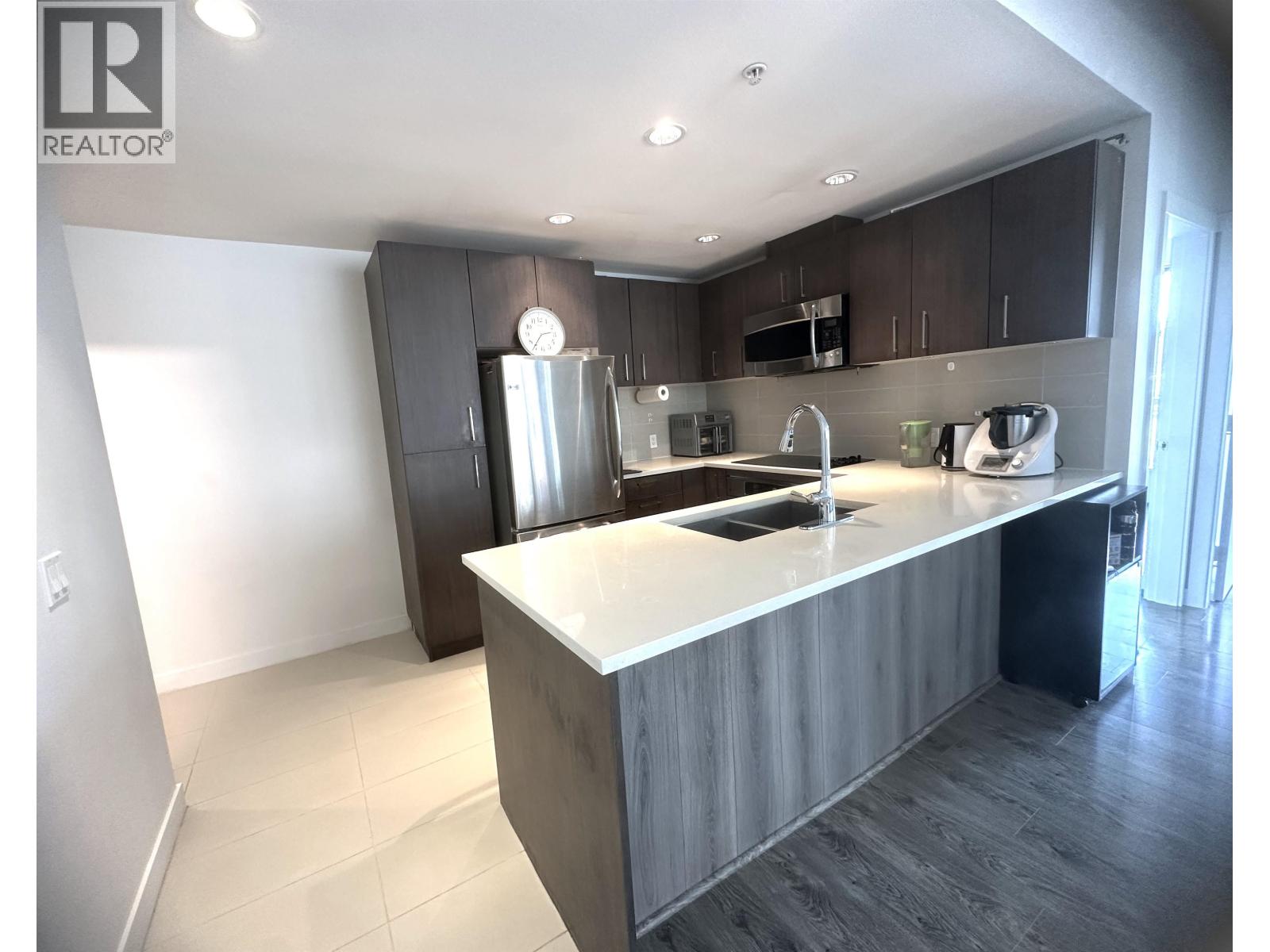 Listing Picture 15 of 26 : 513 5983 GRAY AVENUE, Vancouver / 溫哥華 - 魯藝地產 Yvonne Lu Group - MLS Medallion Club Member