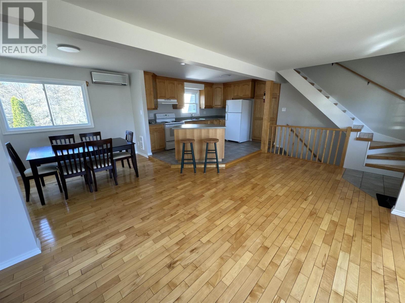 44 Macdonald Ct, Elliot Lake, Ontario  P5A 2V2 - Photo 17 - SM261580