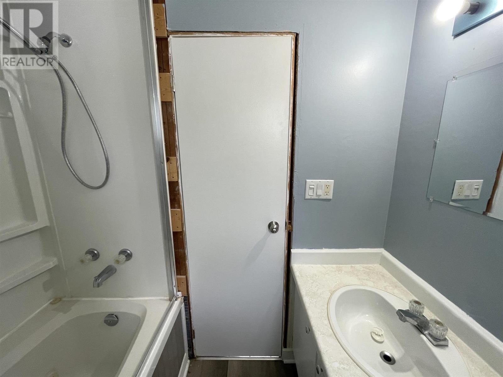 46 Beckett Blvd, Elliot Lake, Ontario  P5A 3P7 - Photo 17 - SM262243