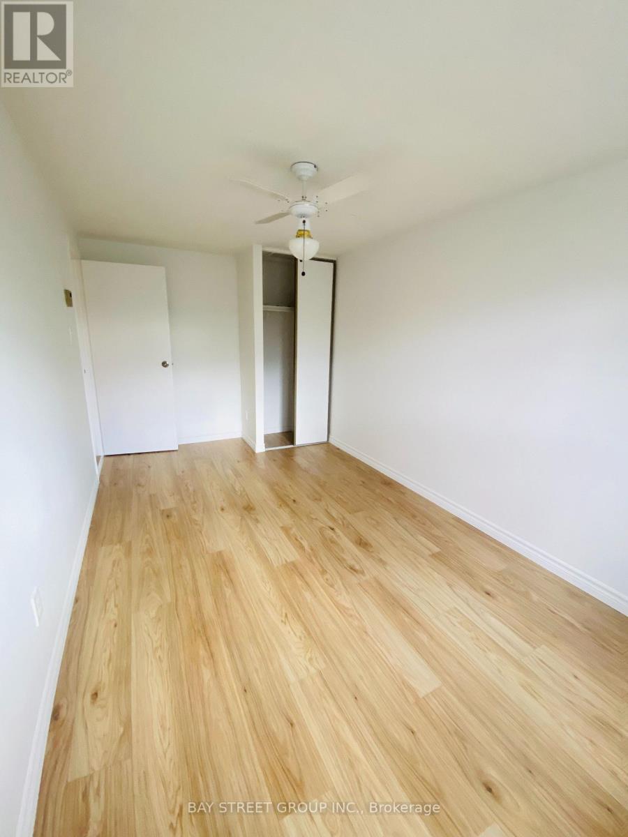 44 Woody Vine Way, Toronto, Ontario  M2J 4H6 - Photo 18 - C13678964