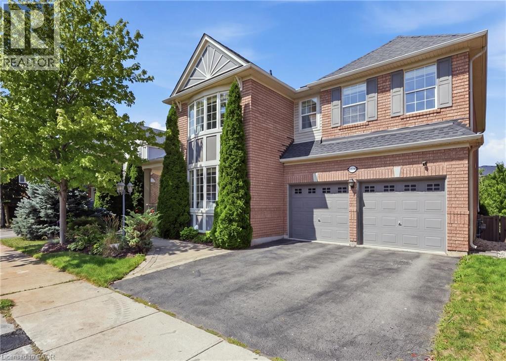 2295 Glazebrook Circle, Oakville, Ontario  L6M 5B5 - Photo 2 - 40857302