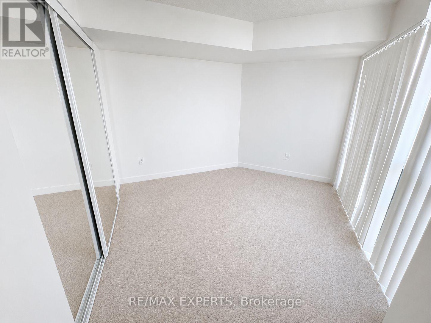 1605 - 215 Fort York Boulevard, Toronto, Ontario  M5V 4A2 - Photo 9 - C13703766