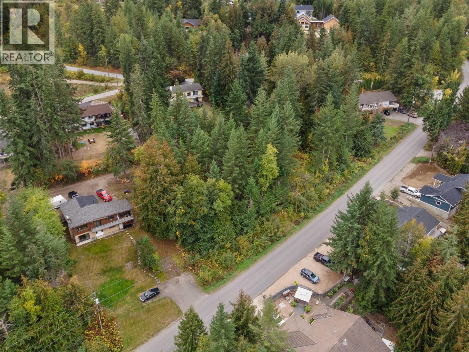 48 Centennial Drive, Blind Bay, British Columbia