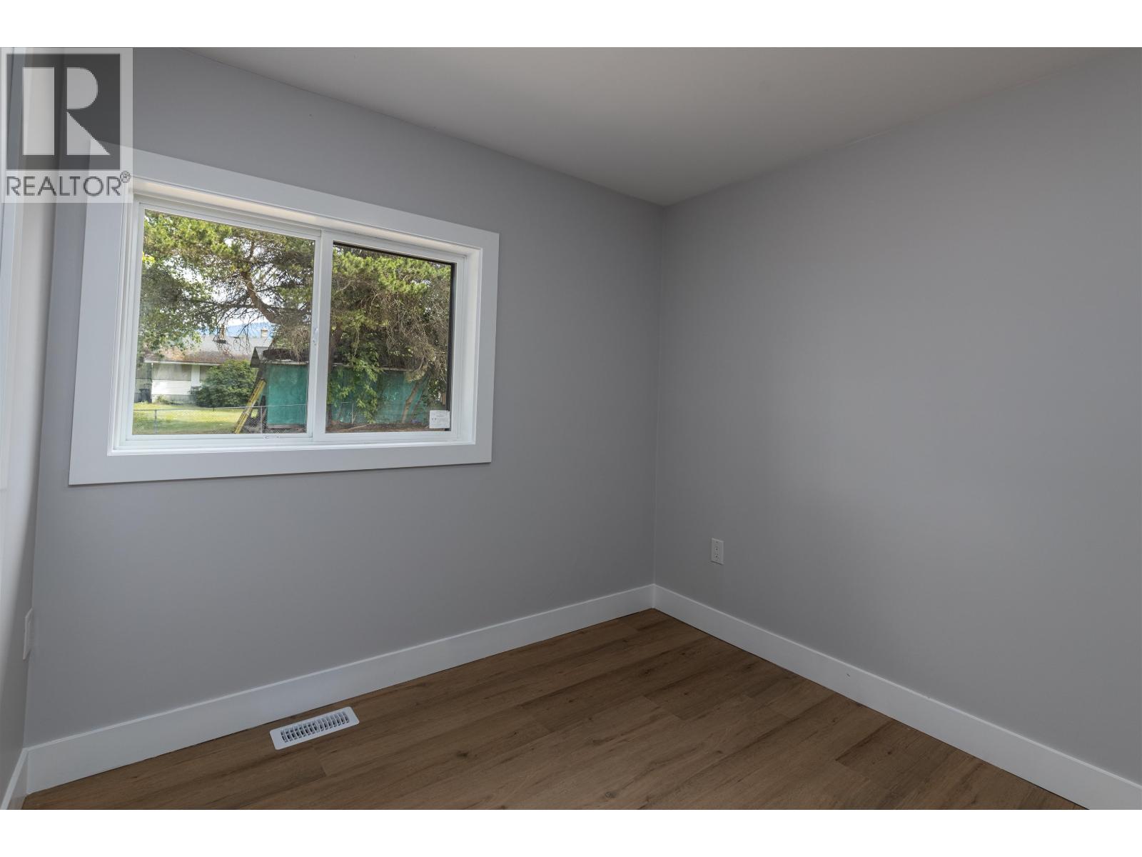 4726 Davis Avenue, Terrace, British Columbia  V8G 1X9 - Photo 11 - R3157921