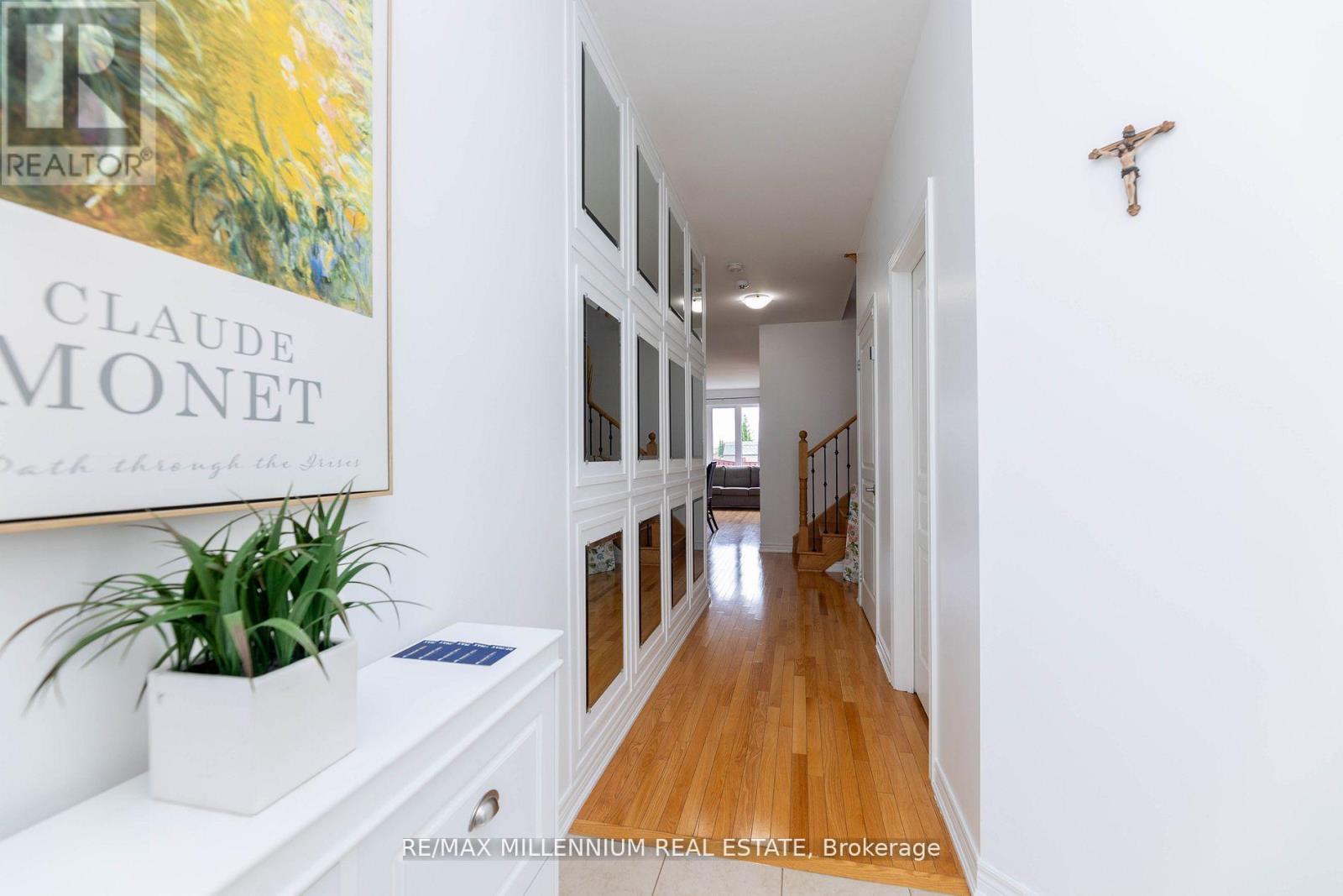 9 Pendulum Circle, Brampton, Ontario  L6R 3N5 - Photo 11 - W13703760