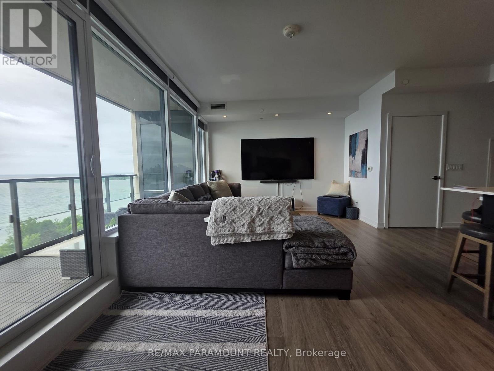 1807 - 1926 Lake Shore Boulevard W, Toronto, Ontario  M6S 1A1 - Photo 6 - W13703776