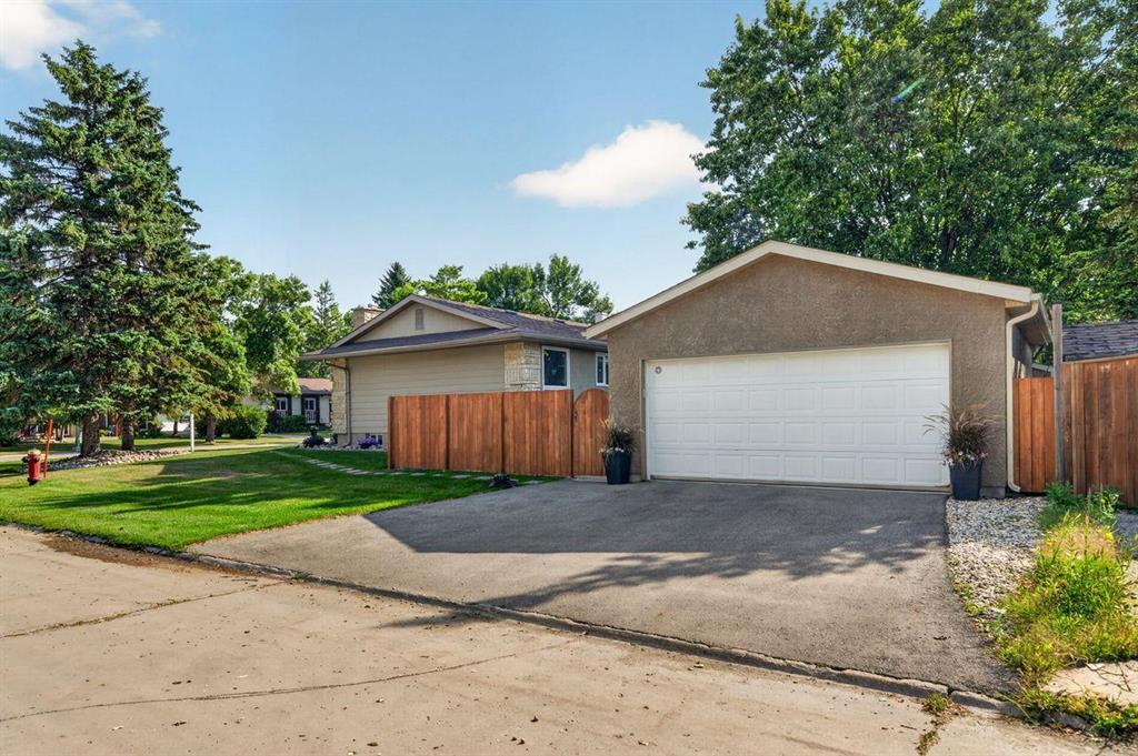 41 Thetford Place, Winnipeg, Manitoba R3R 2E6 - Photo 2 - 202620666