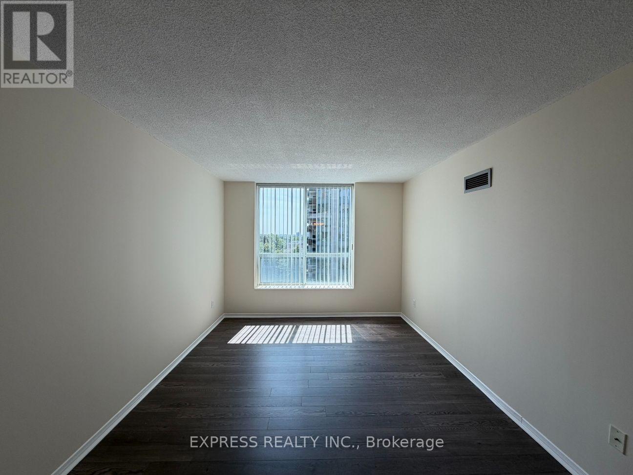 Lph12 - 39 Pemberton Avenue, Toronto, Ontario  M2M 4L6 - Photo 6 - C13703386