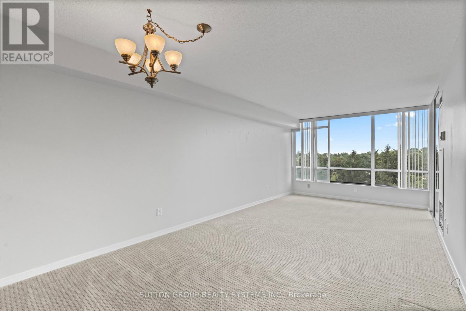 609 - 26 Hanover Road, Brampton, Ontario  L6S 4T2 - Photo 3 - W13697356