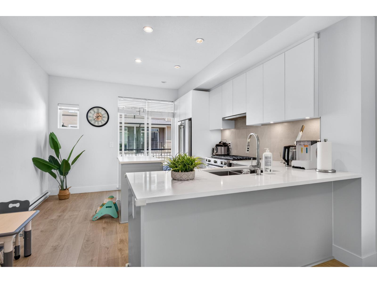 20 2070 Oak Meadows Drive, Surrey, British Columbia  V3Z 1J1 - Photo 11 - R3157989