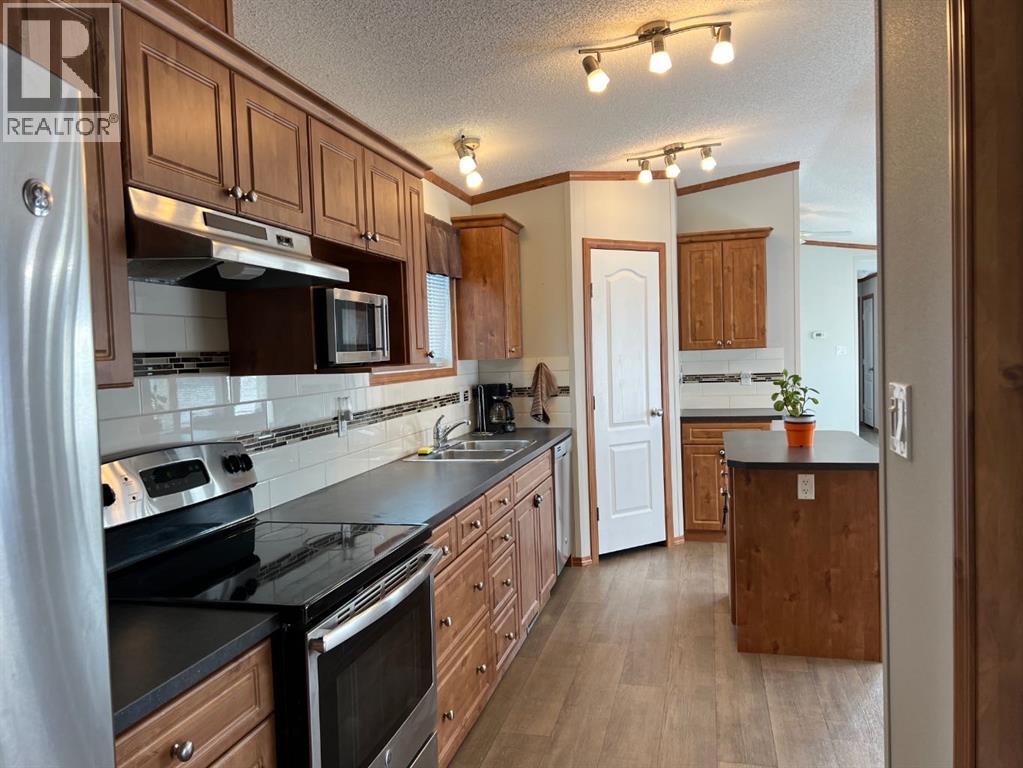 4002 Seasons Boulevard, Coaldale, Alberta  T1M 0C6 - Photo 9 - A2332662