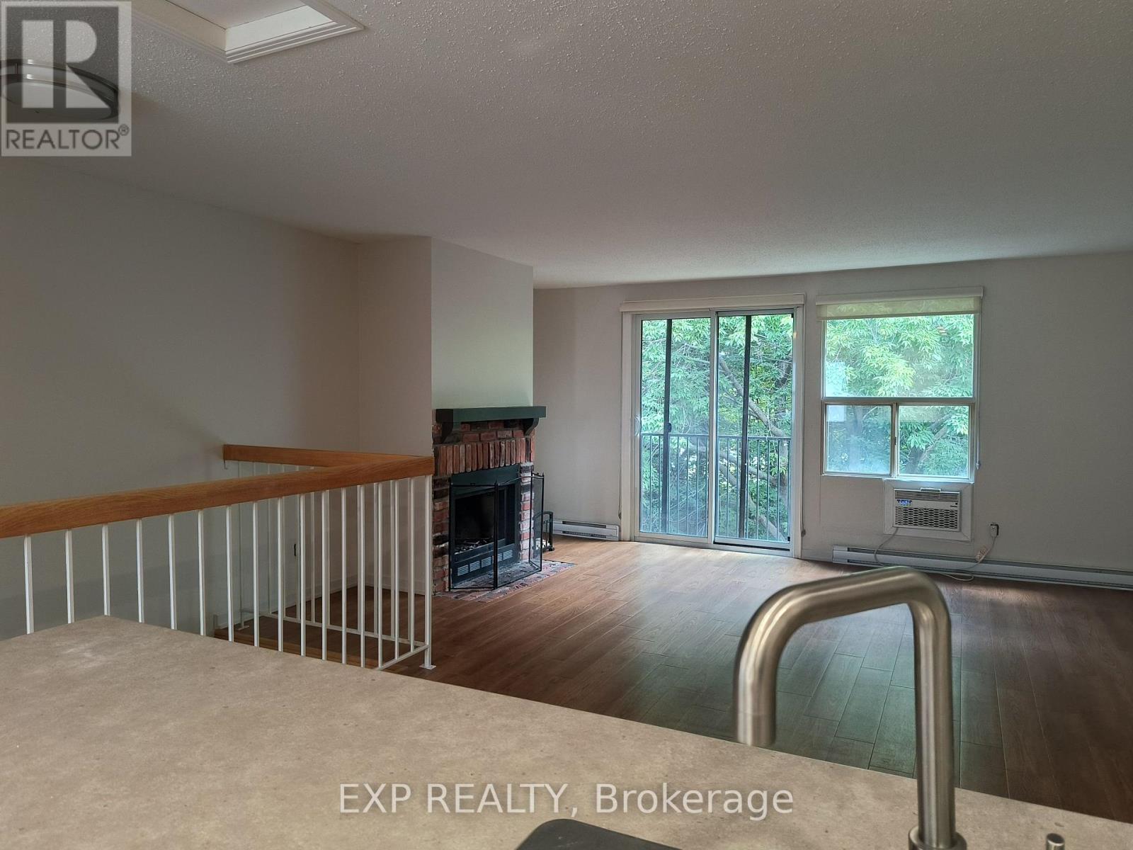 002 - 1310 Richmond Road, Ottawa, Ontario  K2B 8L3 - Photo 4 - X13703826