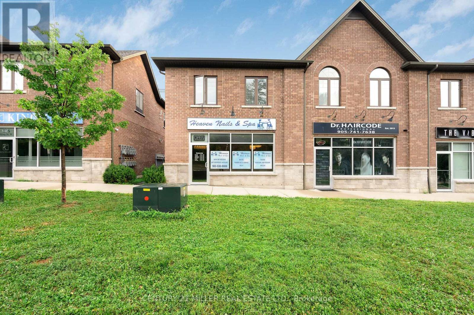 132 KING STREET W, Hamilton, Ontario