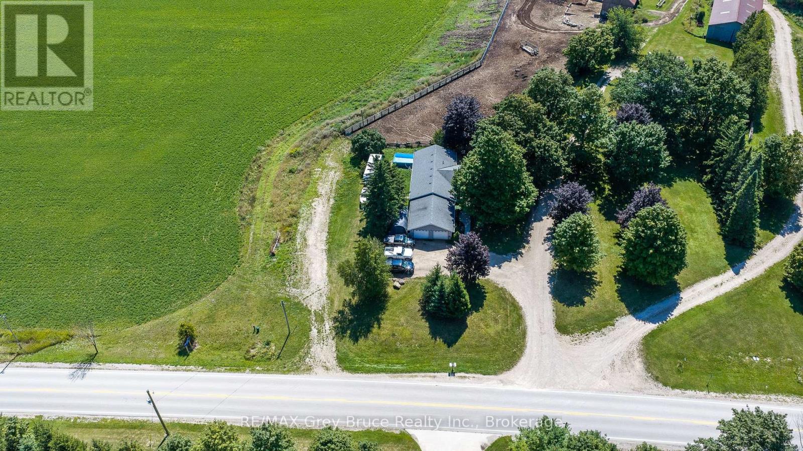 21484 Grey 16 Road, Chatsworth, Ontario N0H 2N0 - Photo 4 - X13703818