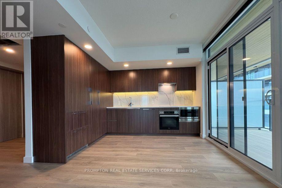 5111 - 1 Concord Cityplace Way, Toronto, Ontario  M5V 0X3 - Photo 2 - C13703794