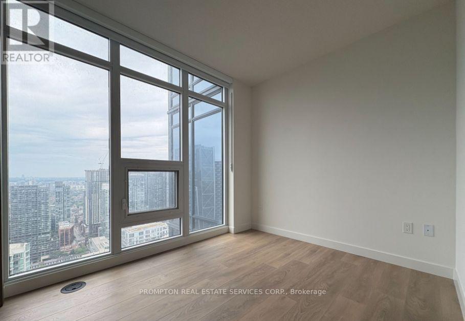 5111 - 1 Concord Cityplace Way, Toronto, Ontario  M5V 0X3 - Photo 4 - C13703794