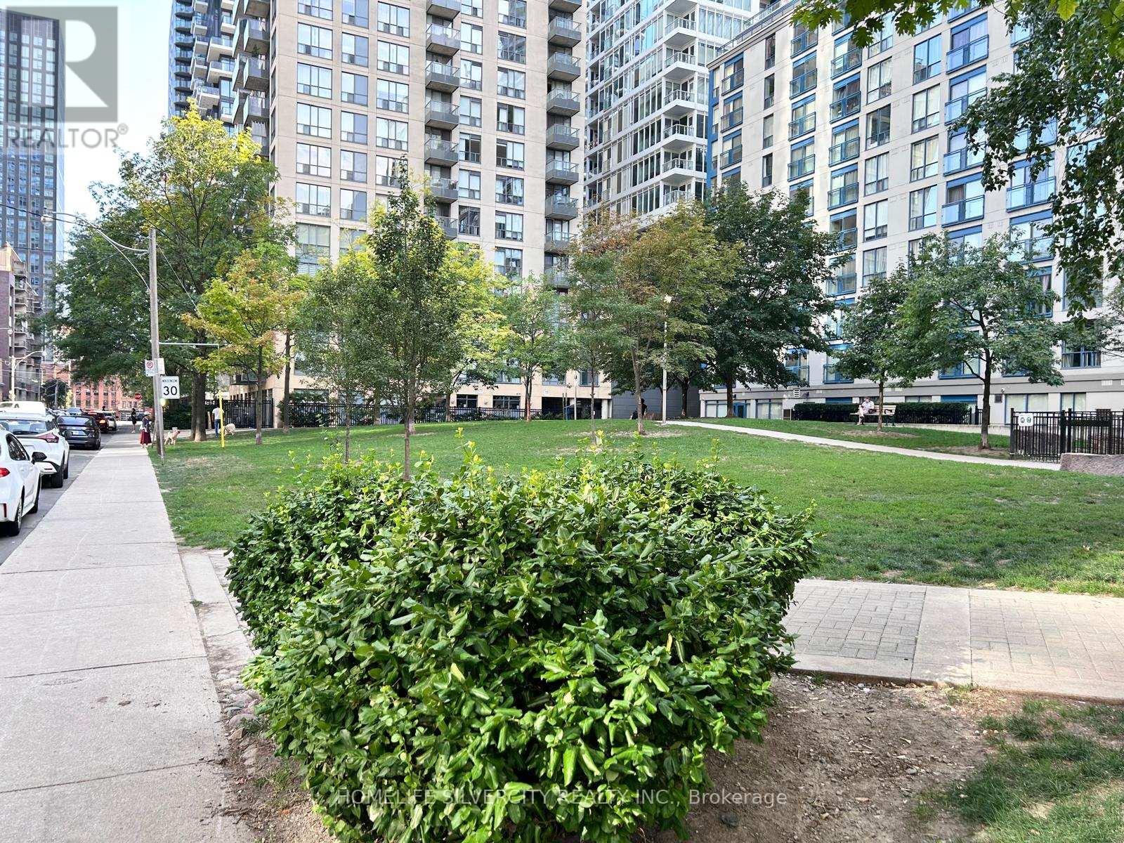 302 - 76 Shuter Street, Toronto, Ontario  M5M 1B4 - Photo 14 - C13703820
