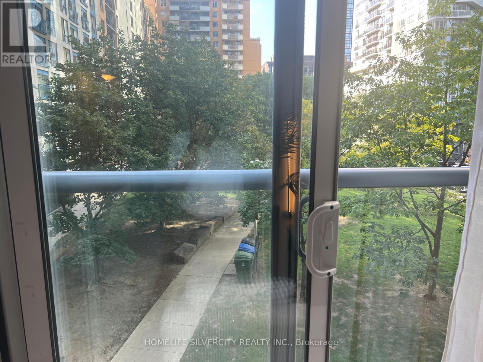 302 - 76 Shuter Street, Toronto, Ontario  M5M 1B4 - Photo 21 - C13703820