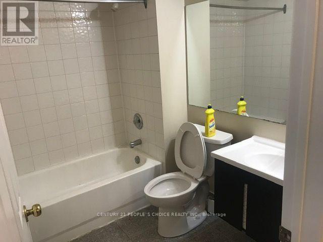 1 - 988 Sheppard Avenue W, Toronto, Ontario M3H 2T6 - Photo 14 - C13703834