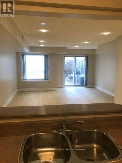 1 - 988 Sheppard Avenue W, Toronto, Ontario M3H 2T6 - Photo 6 - C13703834