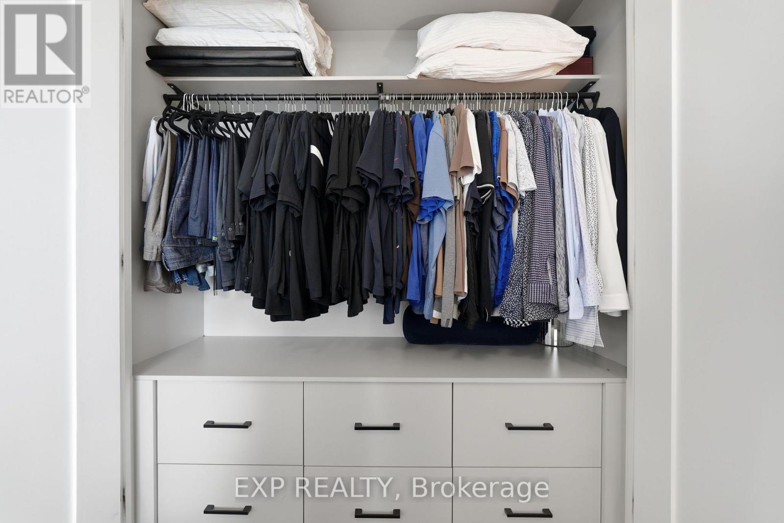 2301 - 30 Inn On The Park Drive, Toronto, Ontario  M3C 0P7 - Photo 16 - C13703864