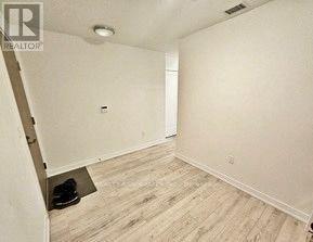 12 - 225 Village Square, Toronto, Ontario M1S 0L3 - Photo 3 - E13703844
