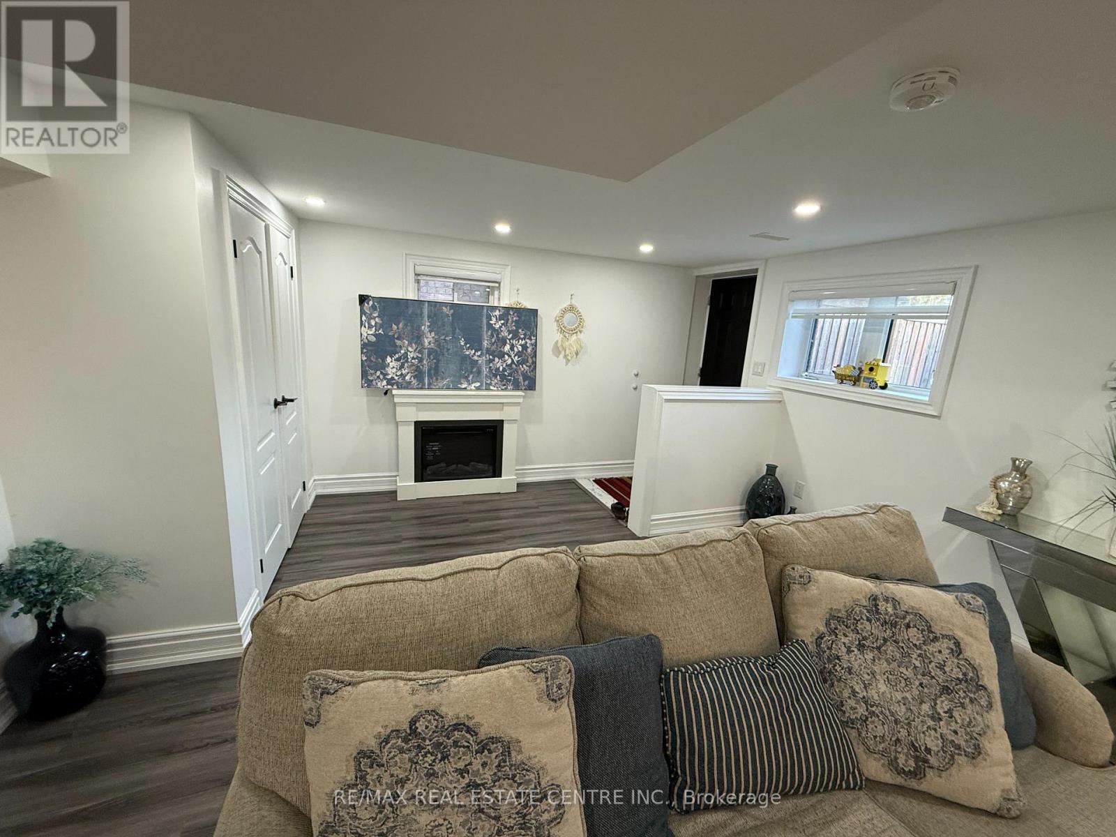 Basement - 41 Bremner Street, Whitby, Ontario L1R 0P8 - Photo 22 - E13703854