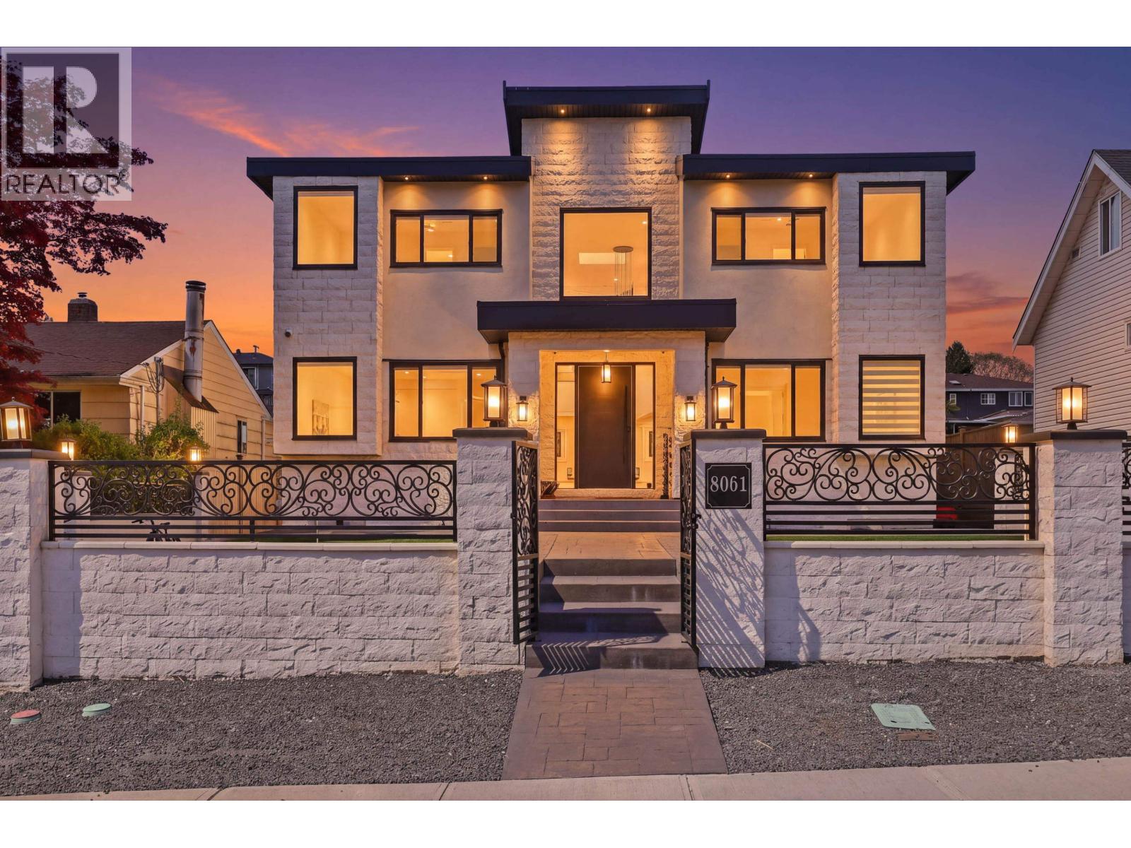8061 11TH AVENUE, Burnaby, British Columbia