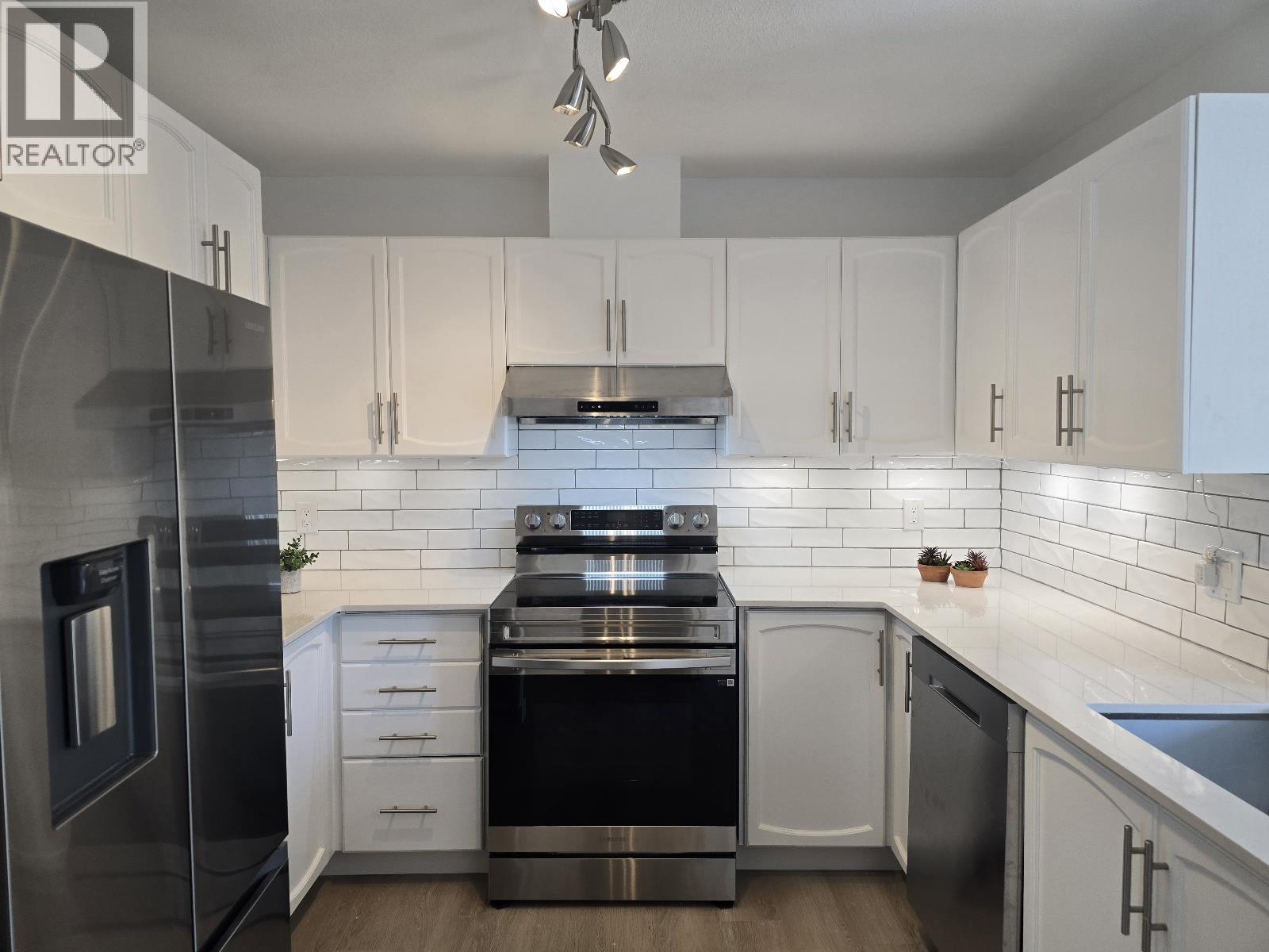 31 11502 Burnett Street, Maple Ridge, British Columbia  V2X 0Y2 - Photo 3 - R3133376